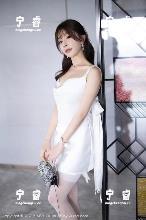 语画界-Chery绯月樱 语画界 - 套图又来了,Chery绯月樱的美腿PRO版,自已凝视当场,唔...放空大脑。