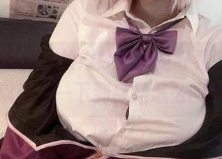 贝贝琪Becky的婚纱好看是好看，下载后可以研究一下到底是怎么回事？