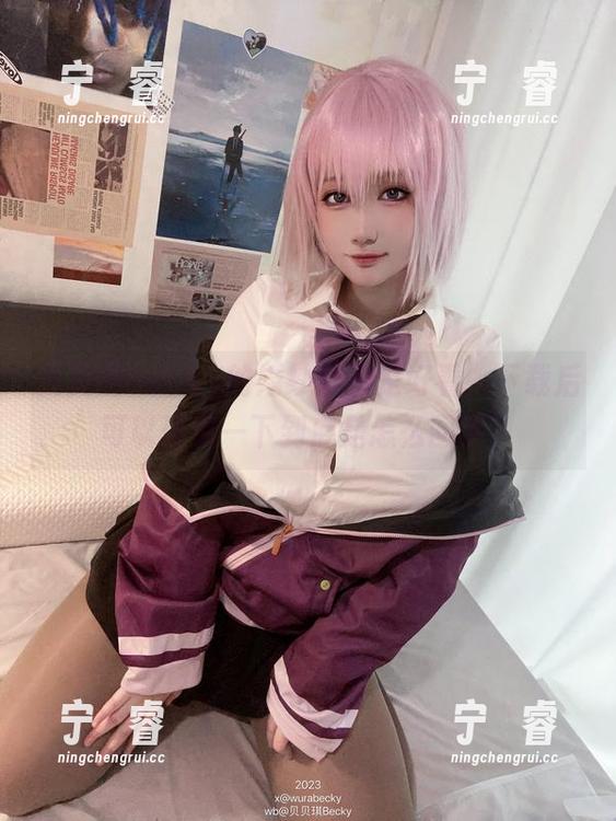 贝贝琪Becky的婚纱好看是好看，下载后可以研究一下到底是怎么回事？
