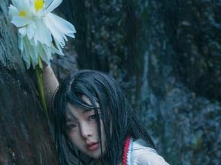 阿寨寨的修女写真集：原图里有些许的不羁，觉得好逗！
