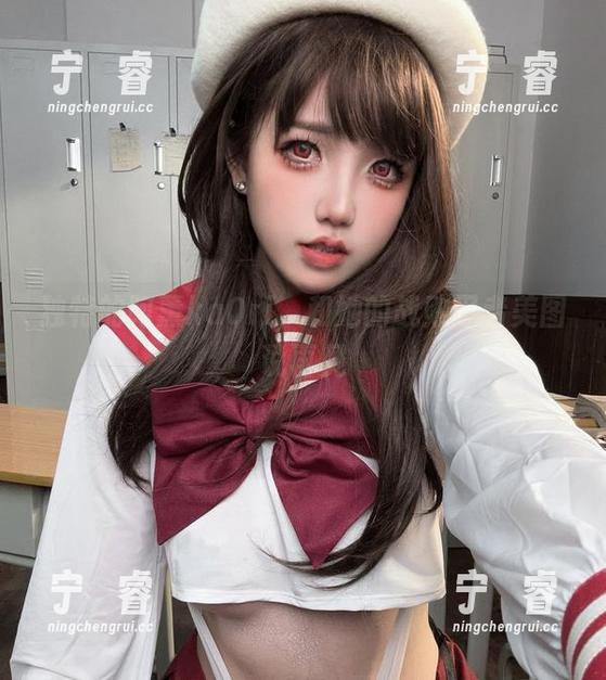 独特的阿薰kaOri，和她的战败忍者美图说再见