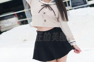 魅妍社 – 玩转白色，小乔Joyi说“无圣光”才是真正的美图之道。